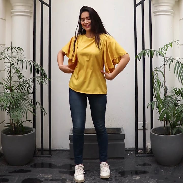 Clothing,Yellow,Shoulder,Footwear,Fashion,Sleeve,Blouse,T-shirt,Waist,Top