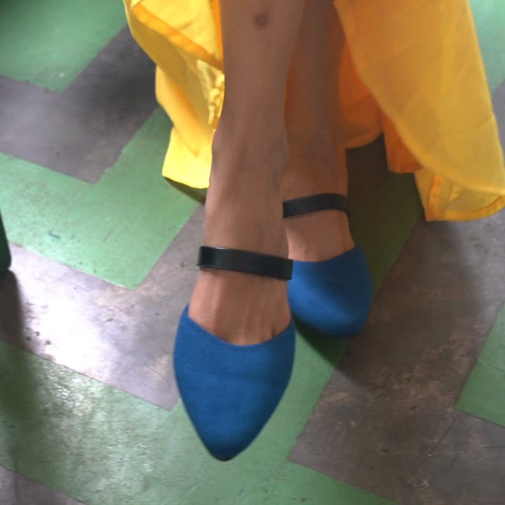 Blue,Footwear,Green,Yellow,Shoe,Leg,Orange,Human leg,Turquoise,Teal