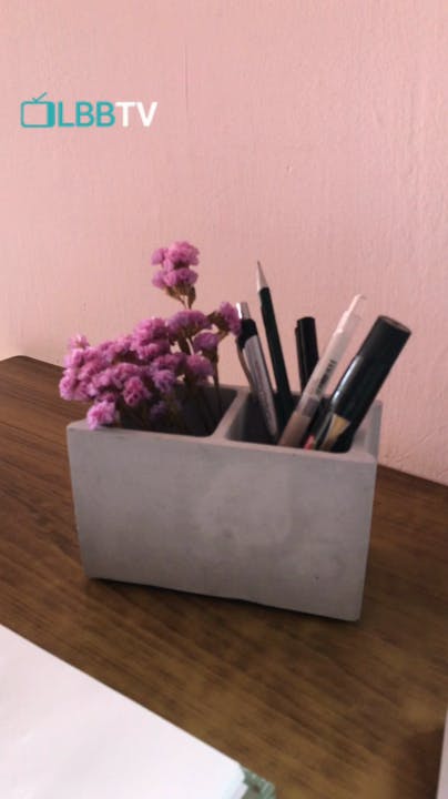 Plant,Flower,Table,Purple,Wood,Violet,Flowerpot,Material property,Magenta,Font