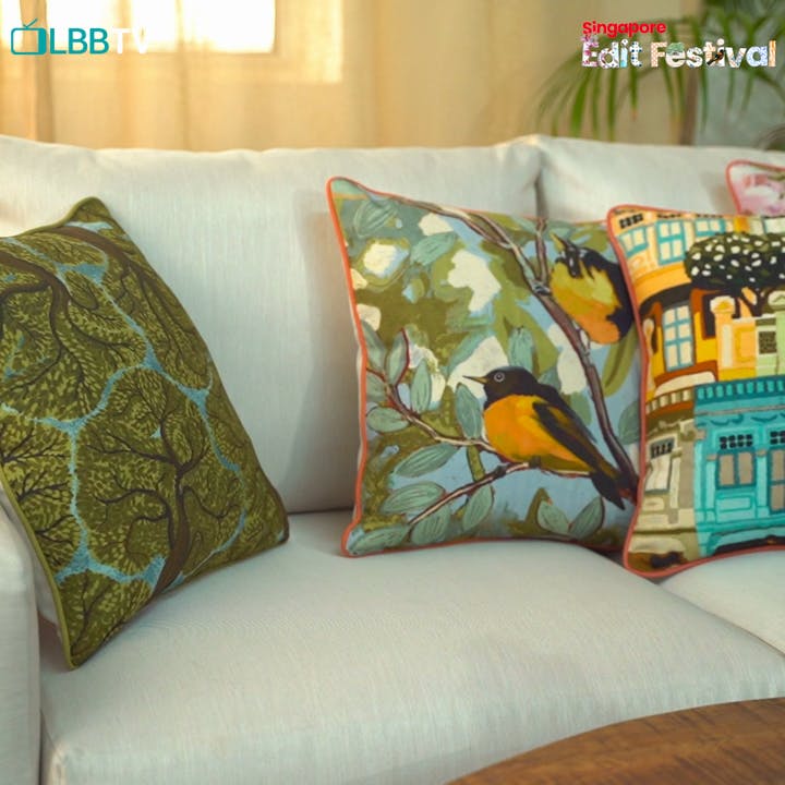 Furniture,Couch,Comfort,Green,Azure,Textile,Rectangle,Interior design,Pillow,Aqua